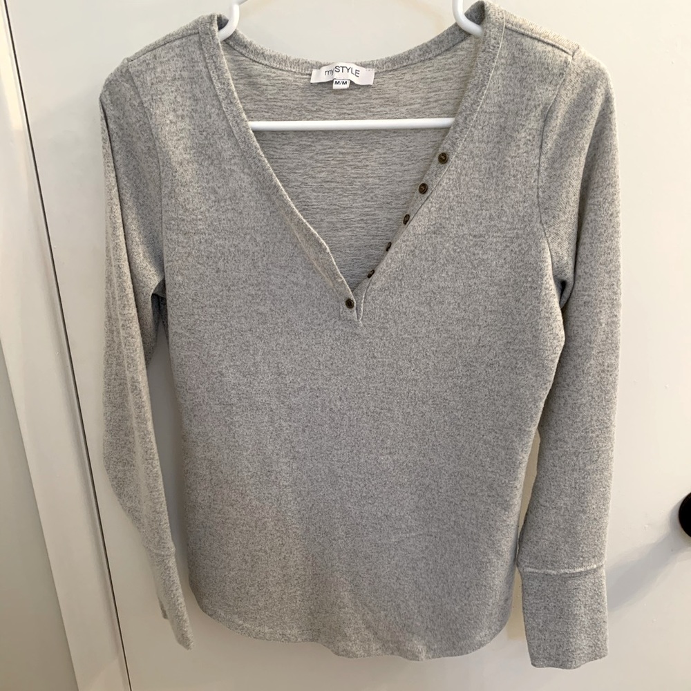 Soft grey long sleeved top